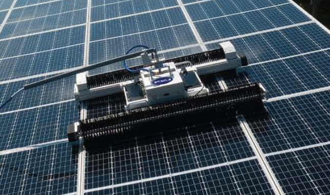 太陽光パネル洗浄ロボット「PV cleaner SPIDER」が新登場 - PV Japan 